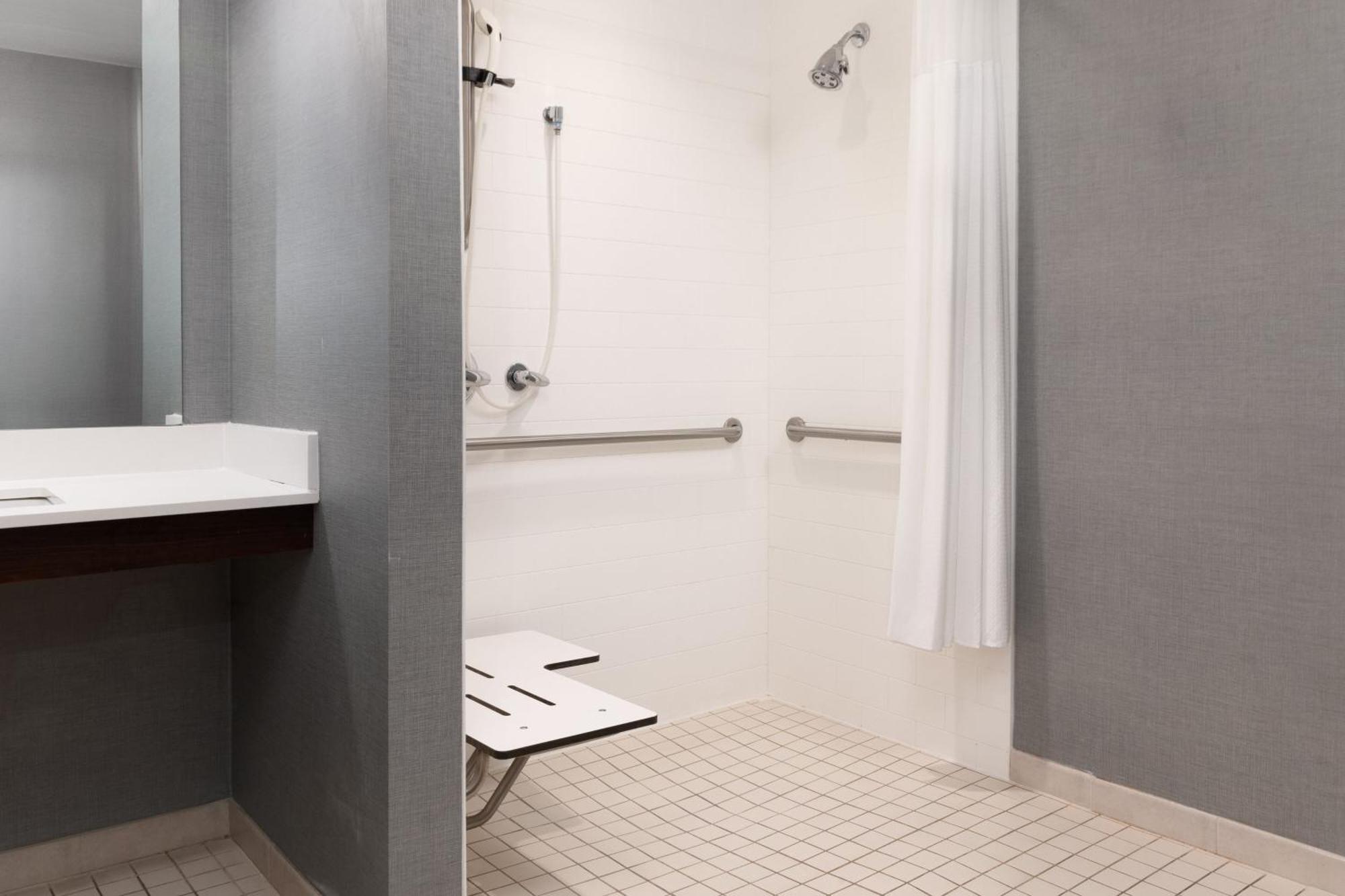 Residence Inn By Marriott Youngstown Warren/Niles Экстерьер фото